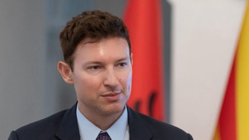 Ambasadori i Shqipërisë në Maqedoninë e Veriut  Denion Meidani uron Kurban Bajramin