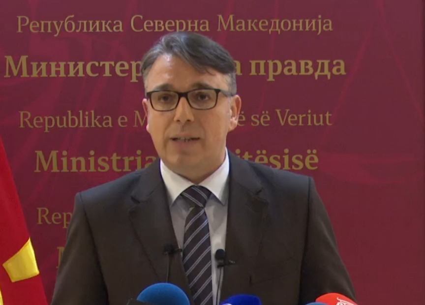 Filkovit i është  ndaluar  të shpallë datën e provimit të jurisprudencës pa u zgjidhur kërkesa e studentëve shqiptarë   
