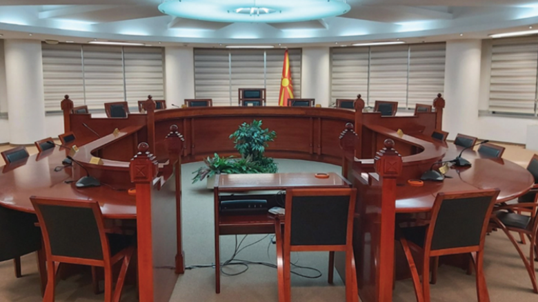 Gjykata Kushtetuese e Maqedonisë së Veriut: Vendimet sipas parimit "Badenterit" – një ndryshim i nevojshëm drejt drejtësisë 
