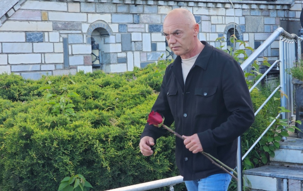 Brigada 112 “Mujdin Aliu” bën homazhe në Pollog për 5 Majin, Hazbi Lika: Dëshmorët janë themeli i lirisë
