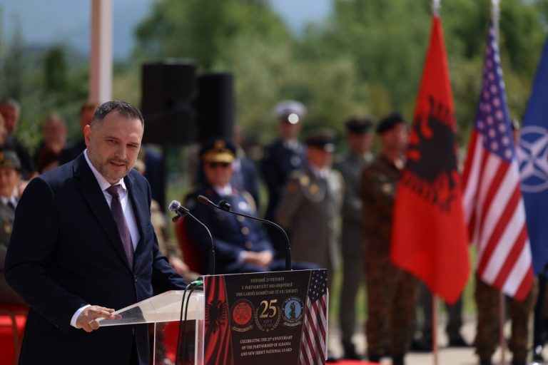 Nufi: Bashkëpunim intensiv me SHBA për modernizimin e ushtrisë