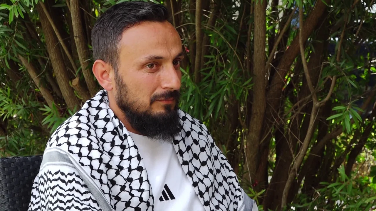  Na rrahën dhe na qëlluan me armë   Goxhaj rrëfen dhunën e izraelitëve  Bëheshin paqësorë kur 