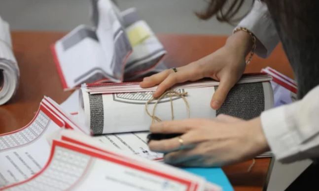 sllovenet-e-marrin-perseri-tenderin-per-shtypjen-e-fletevotimeve-zgjedhore-kaq-eshte-vlera