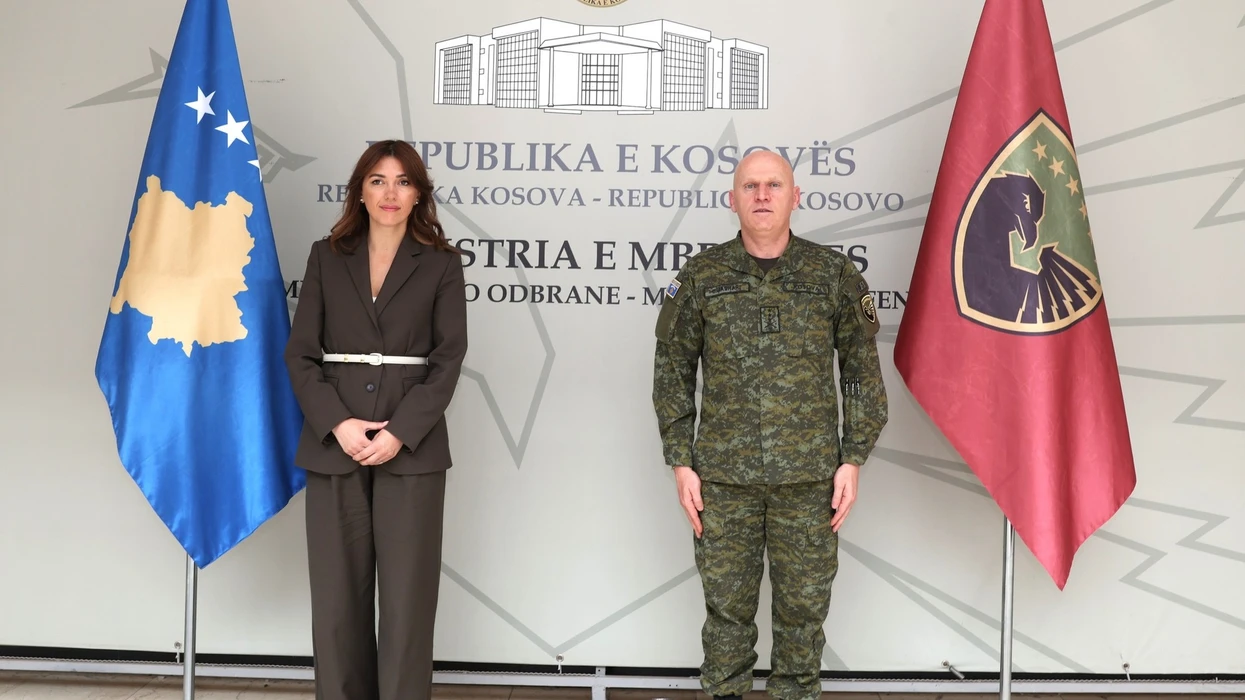 Planifikimet e FSK së dhe pjesëmarrja në operacionet jashtë vendit  gjenerallejtënant Jashari takon Haxhiun