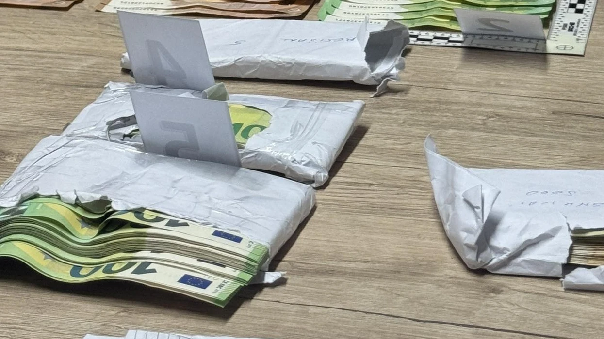 konfiskohen-35-mije-euro-ne-tabanoc-ndalohen-shoferi-dhe-pasagjeri-i-autobusit