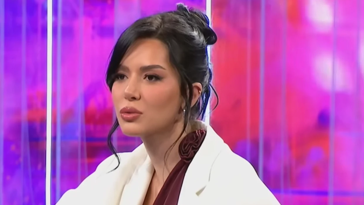 Efi Dhedhes kritikon njerëzit që nuk duan të martohen: "Ka edhe të tillë" 