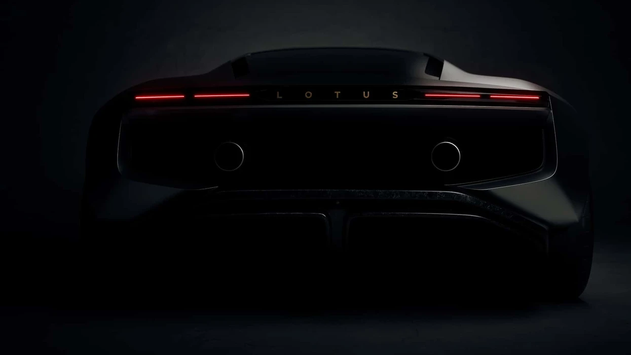 Lotus po prodhon një superveturë V8 me mbi 1,000 kuaj fuqi