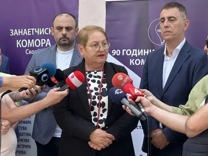 Ministrja e Arsimit Janevska paralajmëron licencimin e psikologëve shkollorë në Shqipëri 