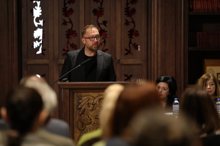 Lutkov paralajmëron reforma në kulturë: Fokus te digjitalizimi dhe industria e filmit
