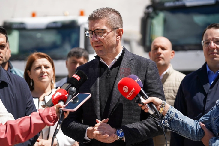 mickoski-nga-ohri-mbi-15-mije-te-punesuar-me-shume-dhe-10-mije-me-pak-te-papune-ne-nje-vit