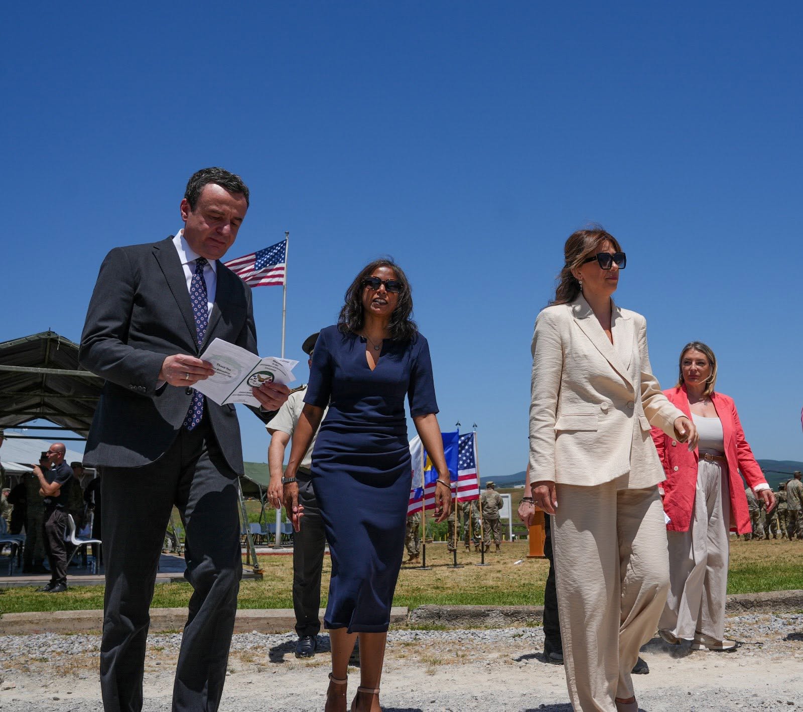Haxhiu merr pjesë në ceremoninë e pranimit të komandës në Camp Bondsteel