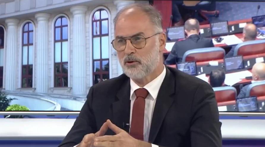 Ivan Stoilkoviq konfirmoi largimin e tij nga pozita e zëvëndëskryeministrit