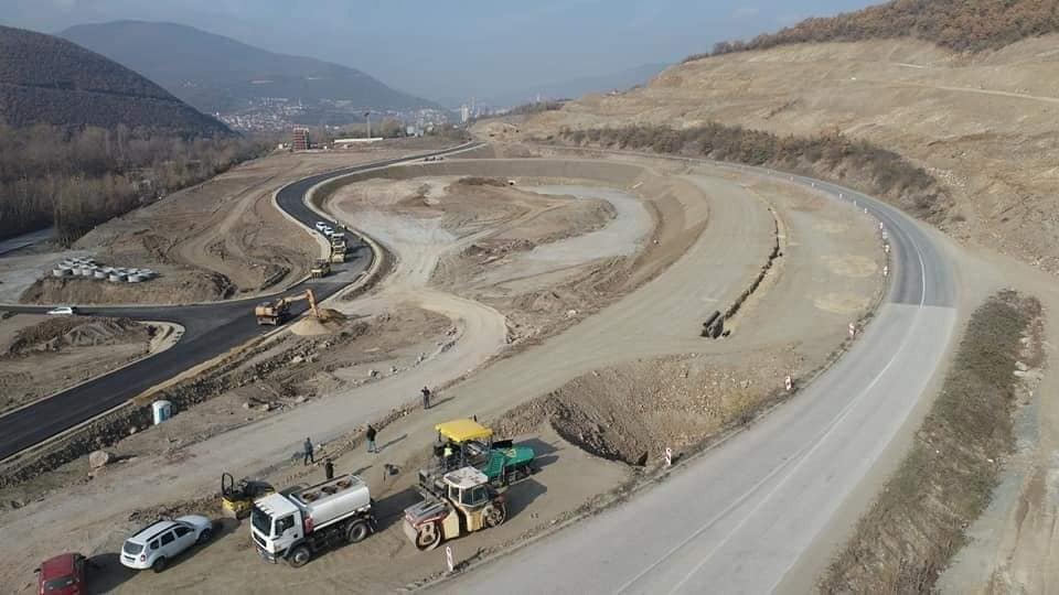 Autostrada Shkup–Bllacë do të nisë të ndërtohet në fillim të