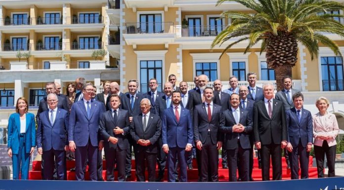 Gjermania, Franca dhe shtetet e Beneluksit propozo