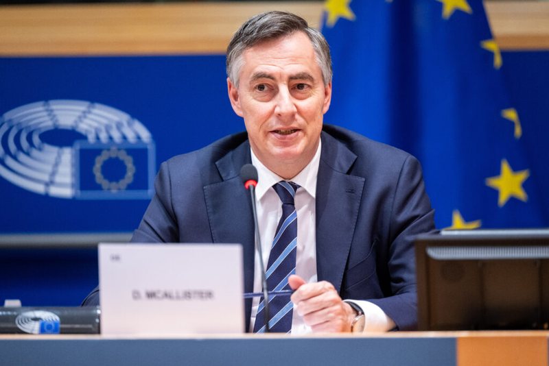 Sa vende do të ketë Shqipëria në Parlamentin Europian pas anëtarësimit  Parashikimi i kreut të Komitetit të Jashtëm