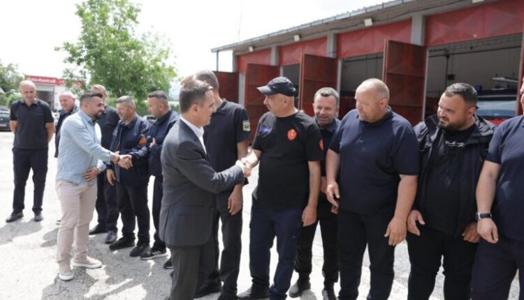 Kasami  30  rritje e pagave për zjarrfikësit e Tetovës