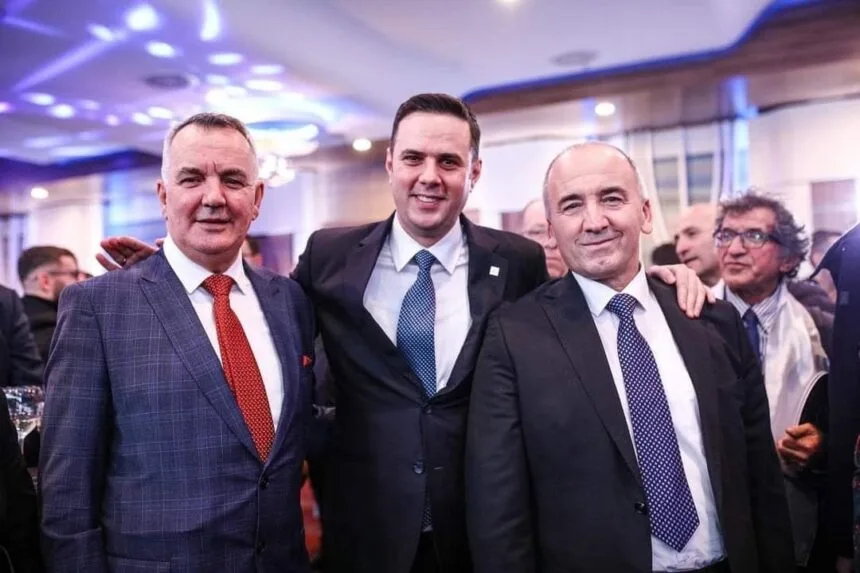 Përçarja që nisi qysh ditën e zgjedhjeve  shpërthen  në LDK  Muhaxheri e Ahmeti kërkojnë dorëheqjen Abdixhikut