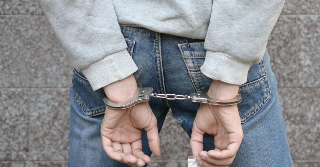 11 persona të arrestuar për posedim drogë brenda 24 orëve