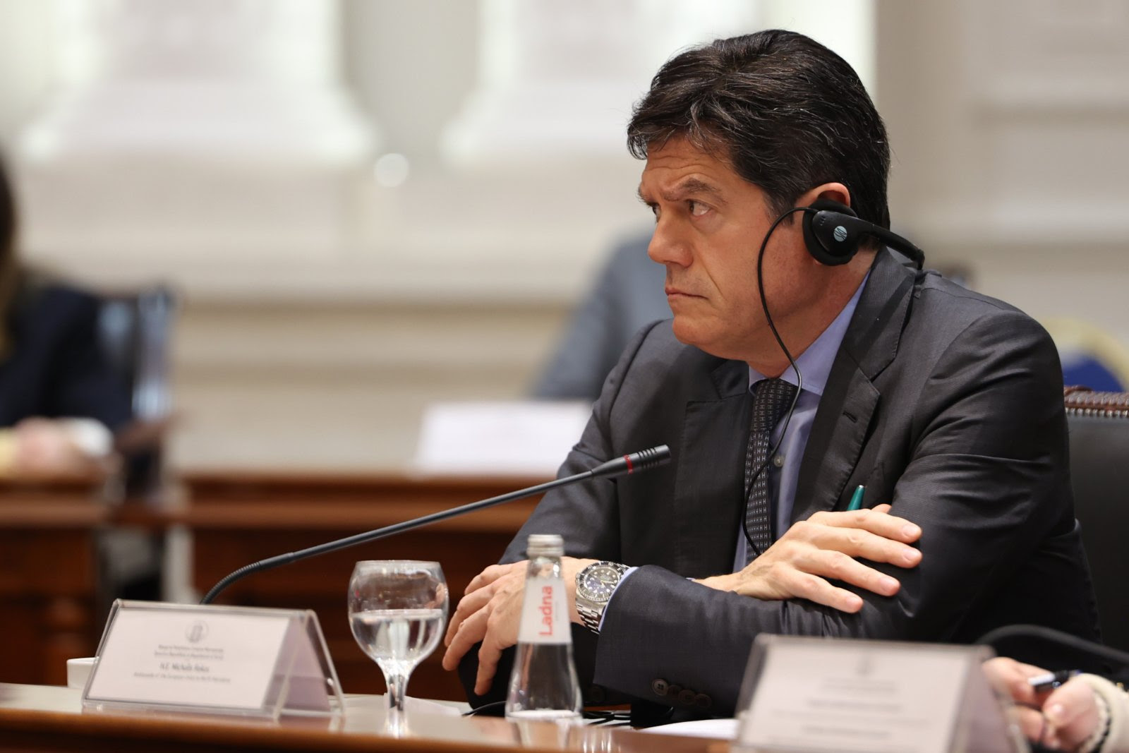 Rokas: Së pari ndryshimet kushtetuese, pastaj negociatat me 