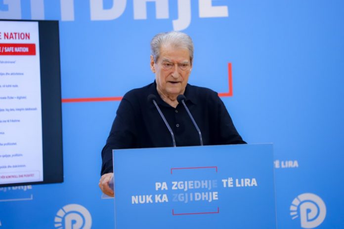Berisha  Projekti  Smart City  u deformua për të vendosur nën kontroll qytetarët