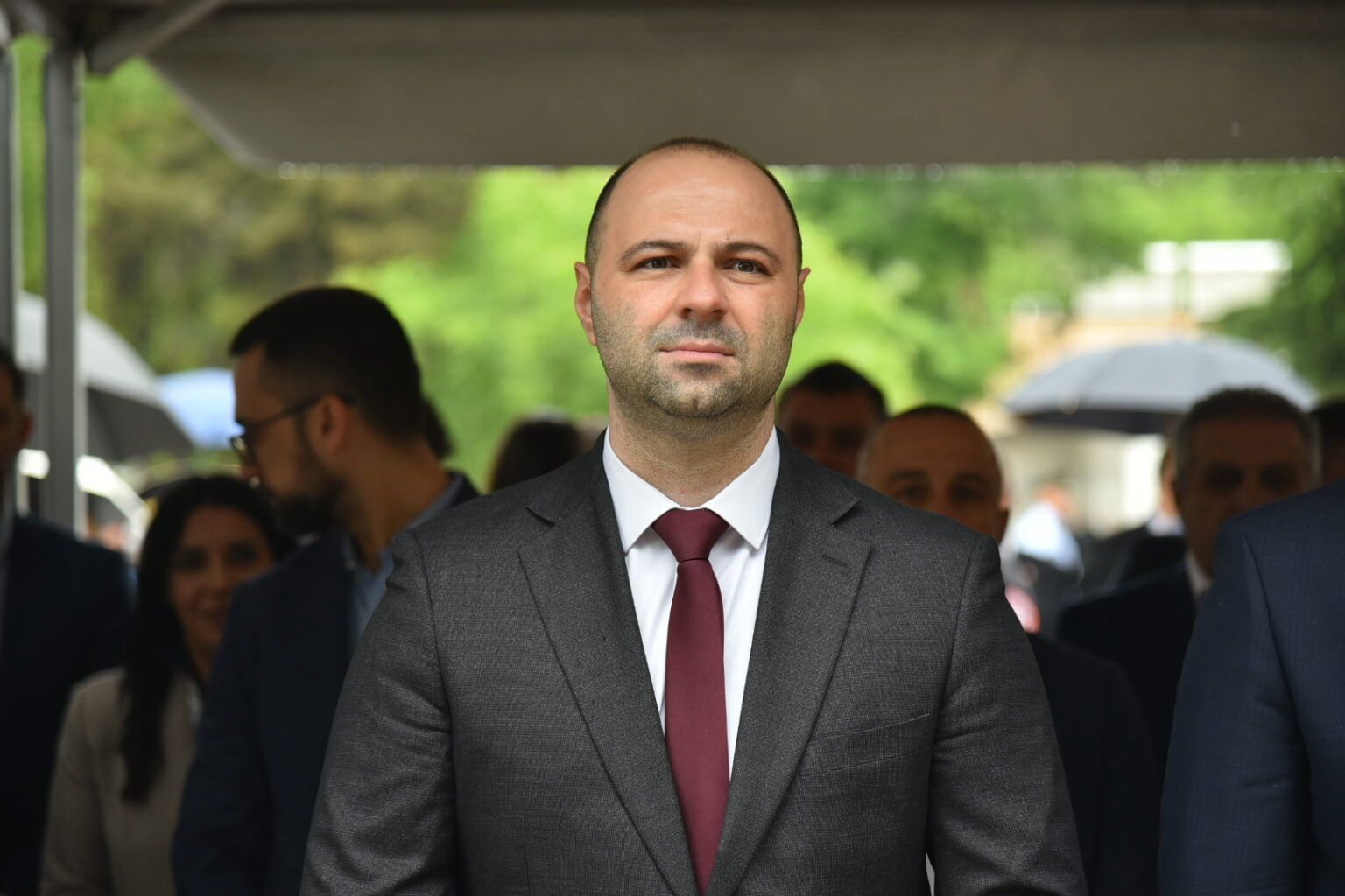 Misajllovski paralajmëron paga më të larta dhe marrëveshje të re kolektive për Armatën