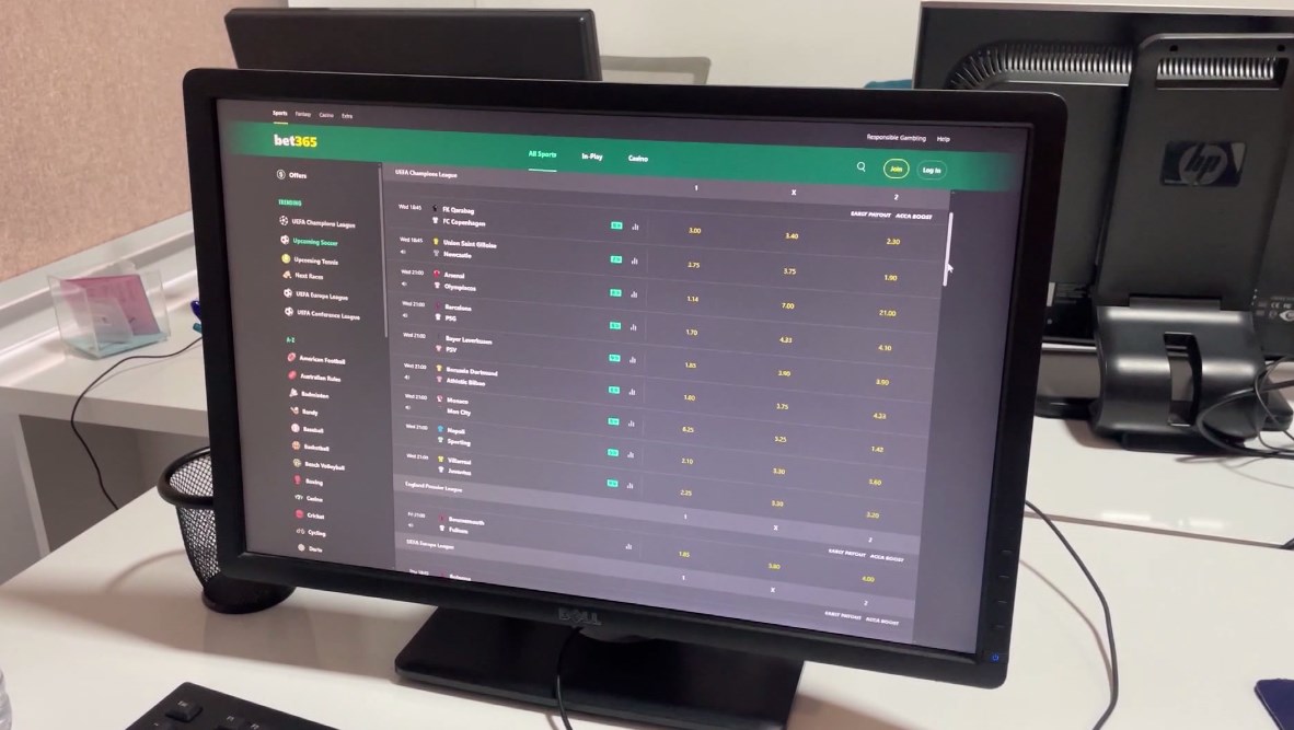 Qeveria forcon kontrollin mbi bastet online  çdo transaksion do të monitorohet