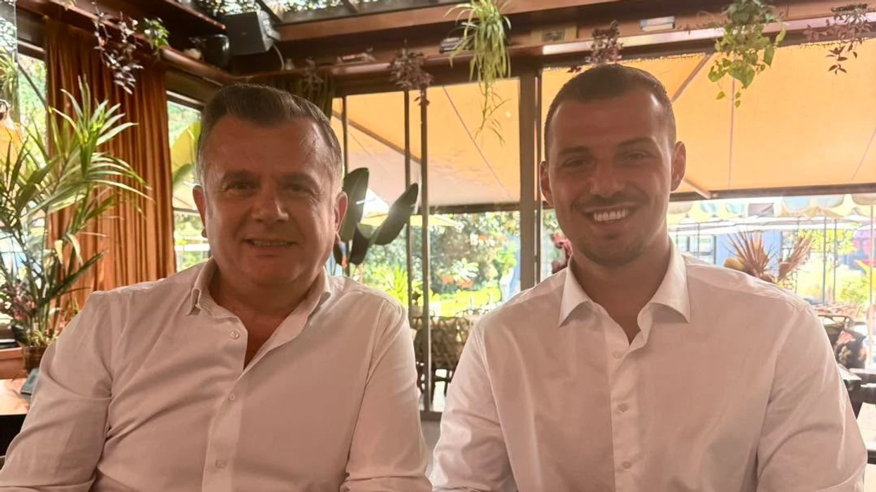 Taulant Balla takohet në Tiranë me Endrit Thaçin  Shpresoj që pas një muaji ta kemi edhe Presidentin Thaçi mes nesh