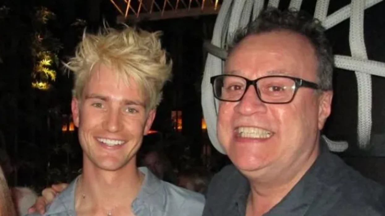 Producenti Russell T Davies konfirmon lidhjen me modelin Oliver Cole