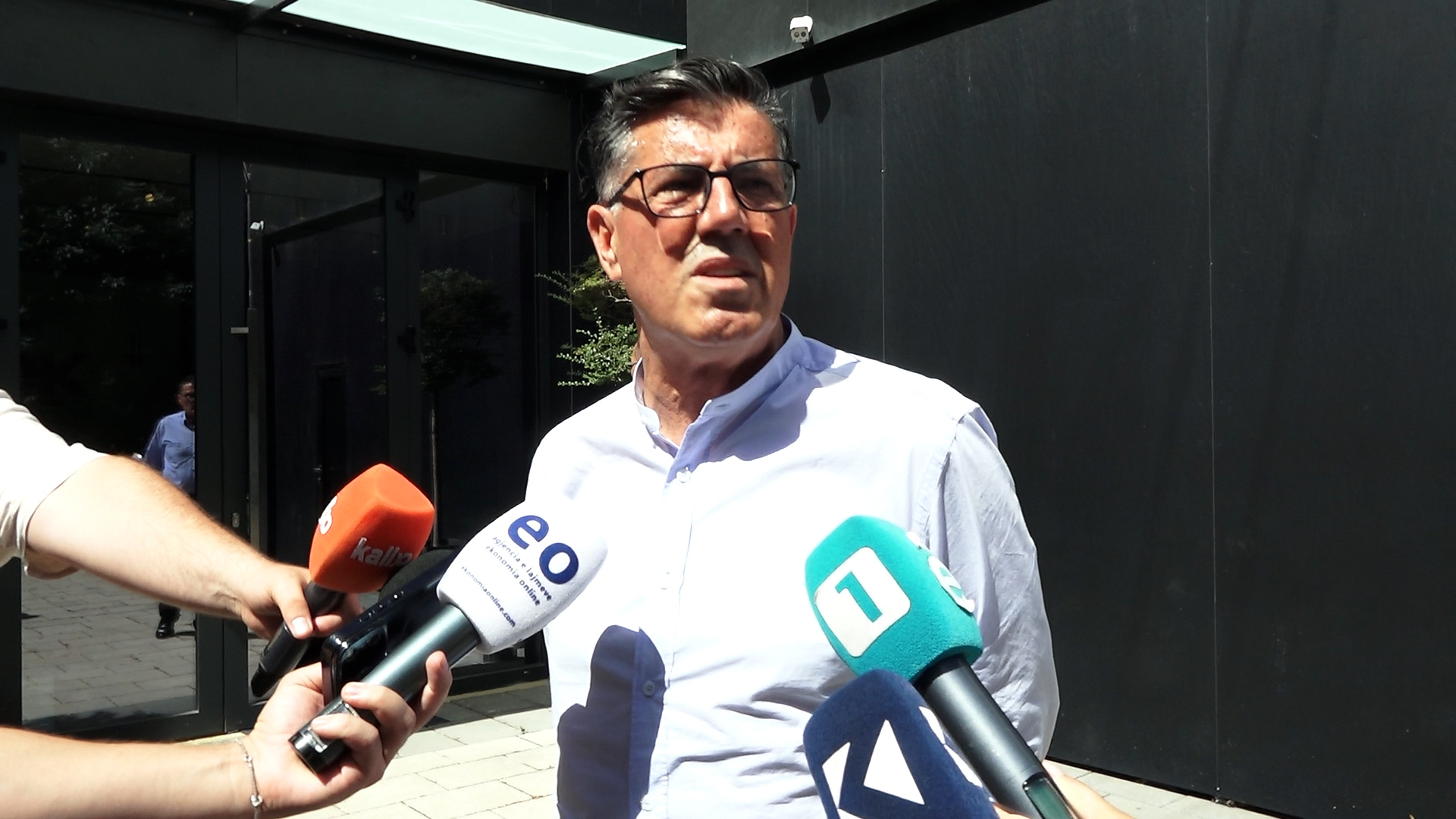 LDK ja mbledh Kryesinë dhe kryetarët e degëve  Haziri  Jemi pjesë aktive e ndërtimit të institucioneve