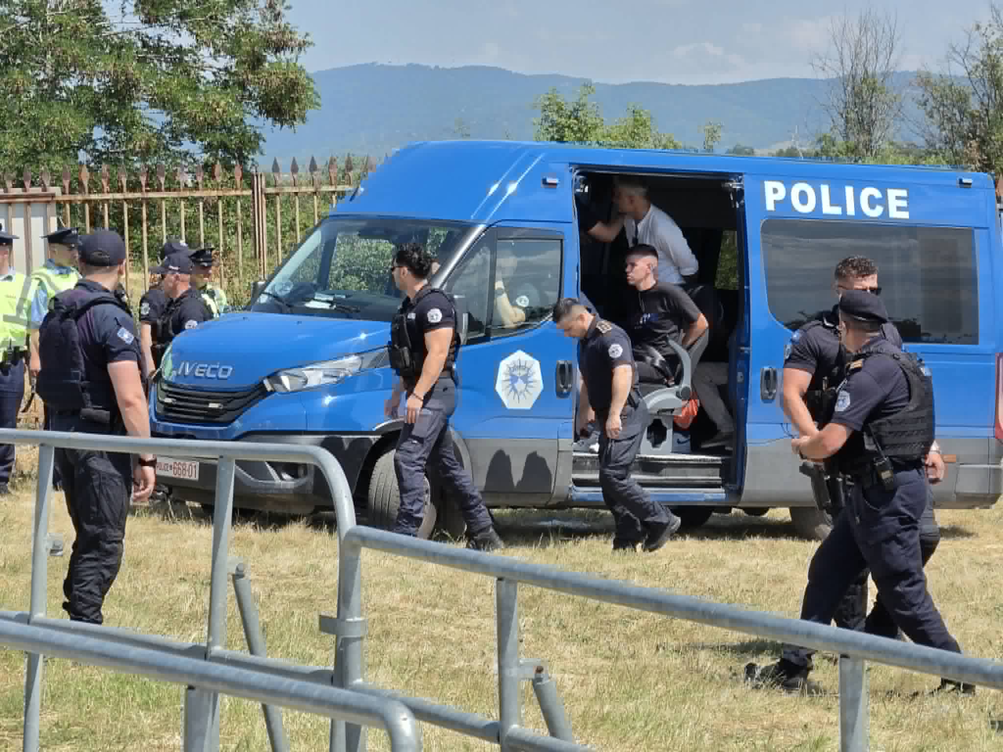 Kënduan këngë nacionalsite  arrestohen disa serb pas përfundimit të  Vidovdanit 
