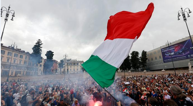 tensione-ne-rome-mijera-vete-marshojne-pro-dhe-kunder-emigrimit