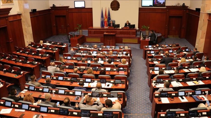 Sot në Kuvend diskutohet për armët, autmojetet dhe gjyqësori