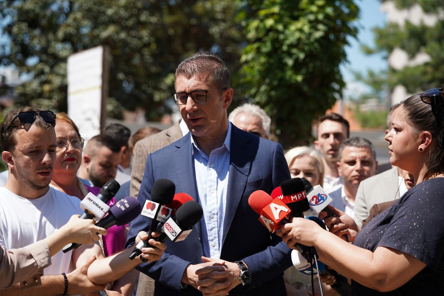 Mickoski nga Gjorgje Petrovi: Ndërtimi i shkollave është inv