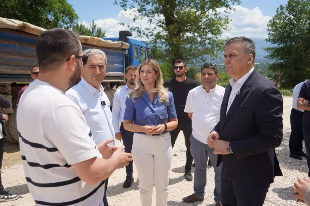 Ministri Hoxha në Bogovinë: Investime të mëdha për një mjedis më të sigurt

