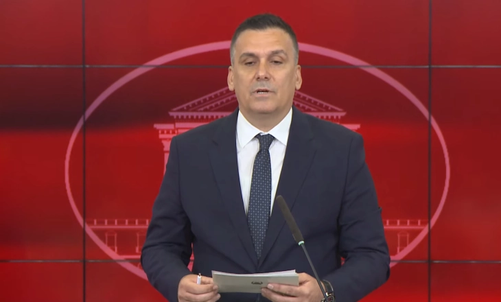 Hoxha  Kur dëmtohet shëndeti i qytetarëve  nuk guxon të ketë kompromise
