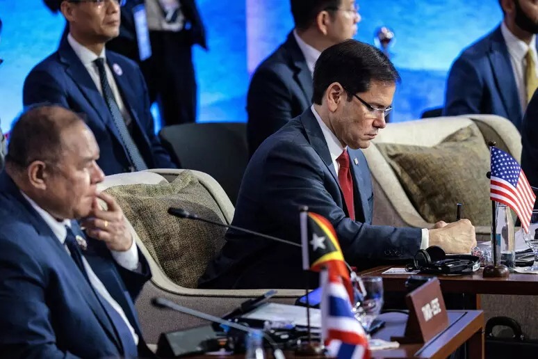 Lavrov i kërkon Rubios ndalimin e dërgesave të armëve për Ukrainën