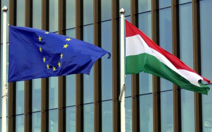 BE zhbllokon 10 miliardë euro për Hungarinë pas ndryshimit të qeverisë