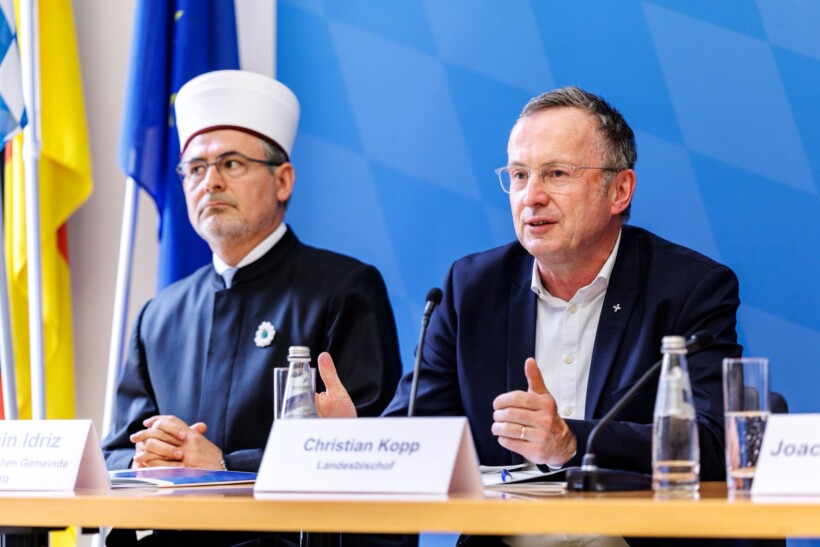 Samiti i Feve në Mynih  Forumi i Dialogut jep një mesazh të fuqishëm kundër urrejtjes dhe nxitjes së saj