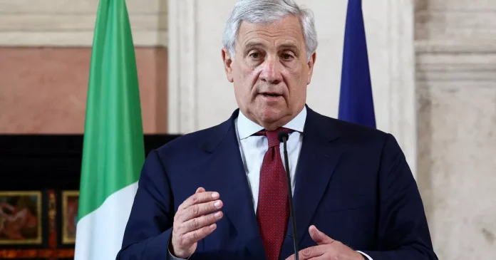 Italia dëbon dy diplomatë rusë të akuzuar për spiunazh