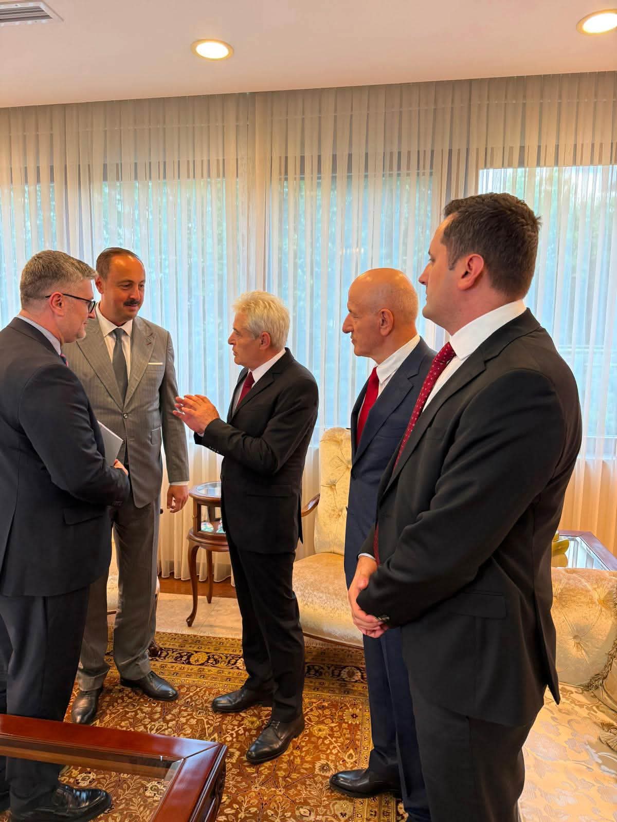 ali-ahmeti-mori-pjese-ne-ceremonine-perkujtimore-te-15-korrikut-ne-ambasaden-e-turqise-ne-shkup