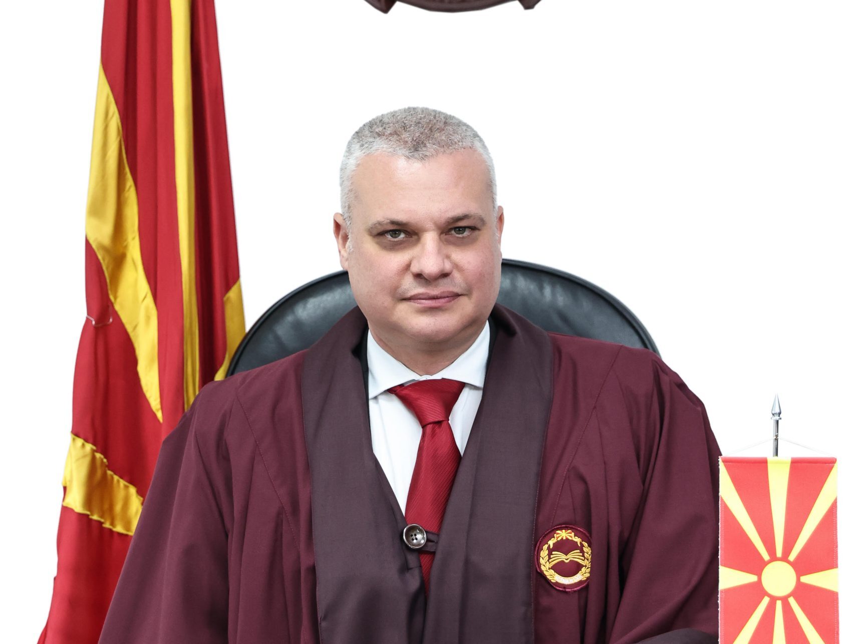 Gjykatësi  Goce Naumovski  ka dhënë dorëheqje  Gjykata Kushtetuese e papërgatitur nga ky vendim