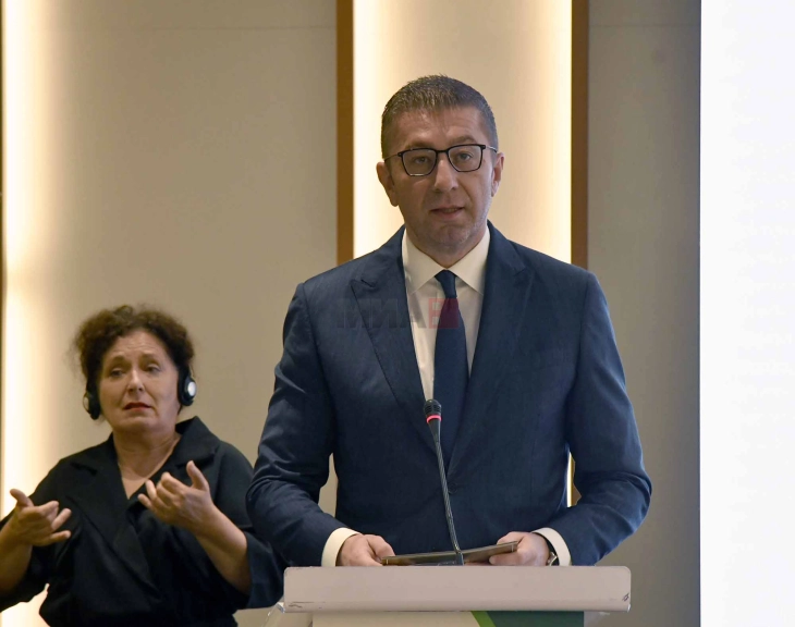 Mickoski zbulon vizionin e tij për një shtet të barabartë: "Suksesi varet nga dija, jo privilegjet" 