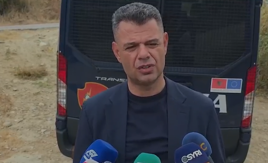 Lokalizohet autori i vrasjes në Roskovec  policia mundëson lirimin e ish të dashurës që mbahej peng