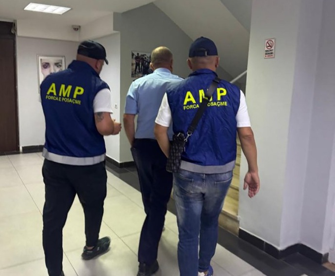 operacioni-basti-i-fundit-amp-arreston-nje-punonjes-policie