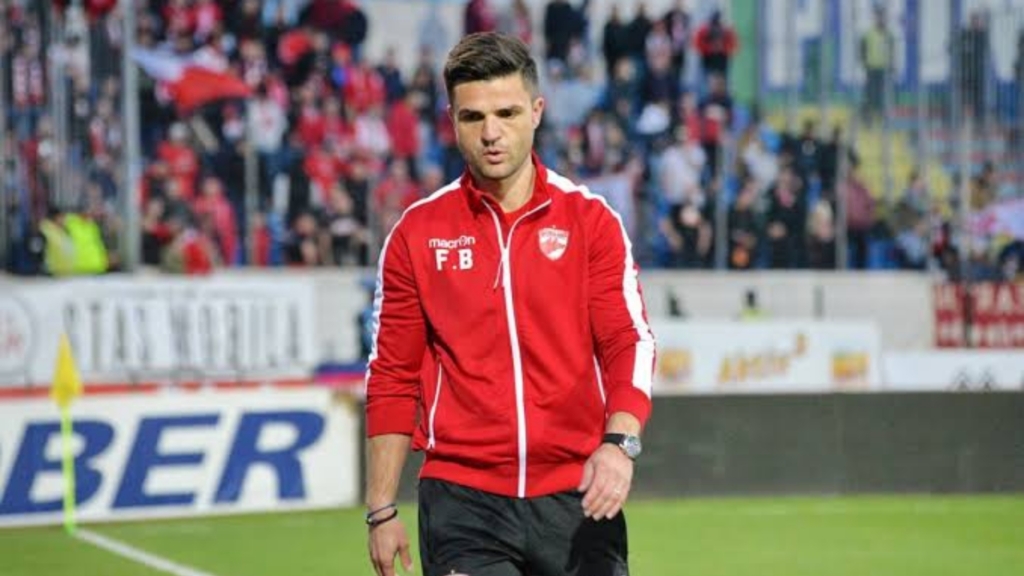 e-zyrtarizon-vete-ai-trajneri-i-ri-nis-punen-te-partizani