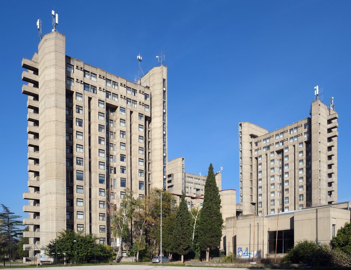 Kufi moshe 30 vjeç për akomodim në konviktet shtetërore dhe masa më të ashpra disiplinore