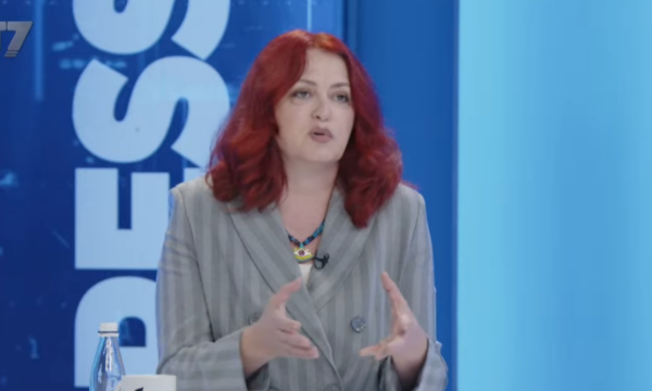 Eliza Hoxha  Takimet janë kthyer në lojë taktike  VV e ka pranuar se nuk është e interesuar për marrëveshje me PDK në