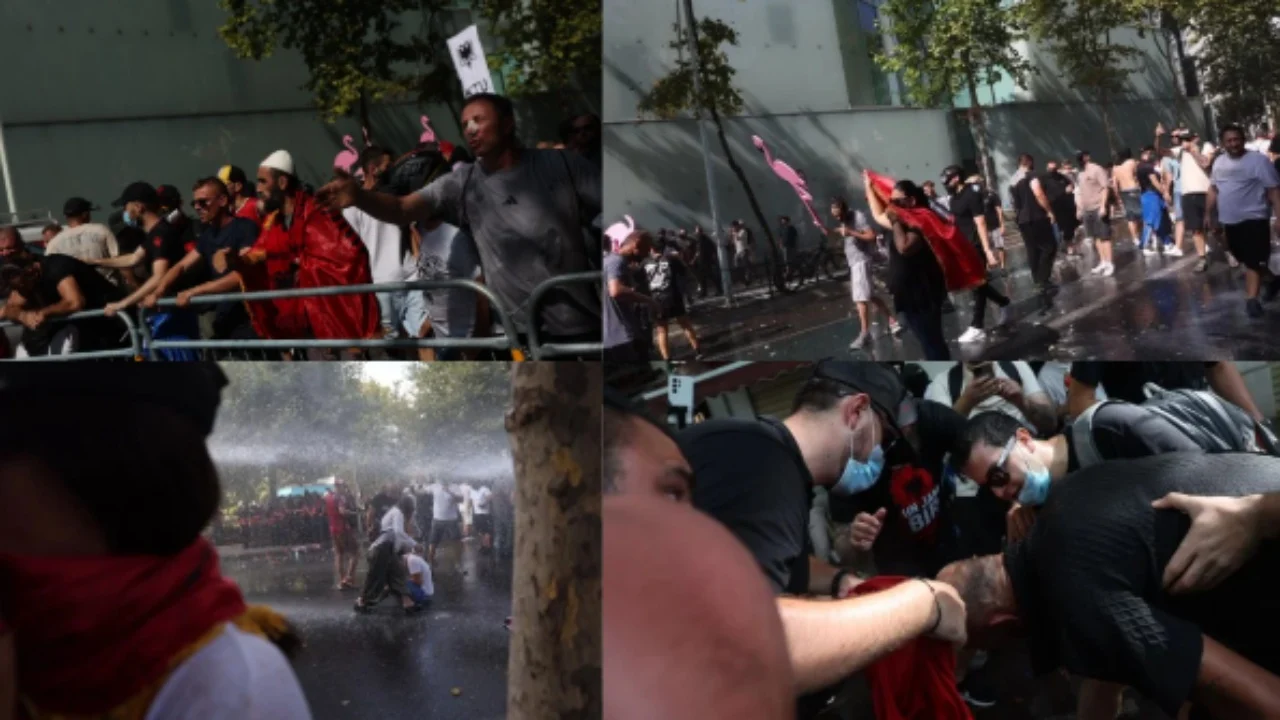 Deputetët në seancë plenare  përshkallëzohet tubimi para Kuvendit  Protestuesit heqin gardhin metalik dhe qëllojnë me vezë  Policia i kundërpërgjigjet me ujë dhe gaz lotësjellës