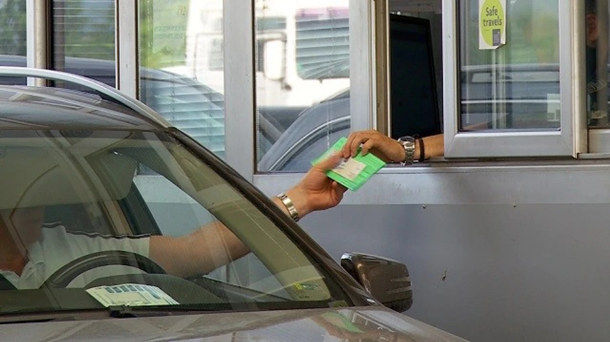 Kufiri Shqipëri-Maqedoni: Rrugët e lira, trafiku pa vonesa sot 