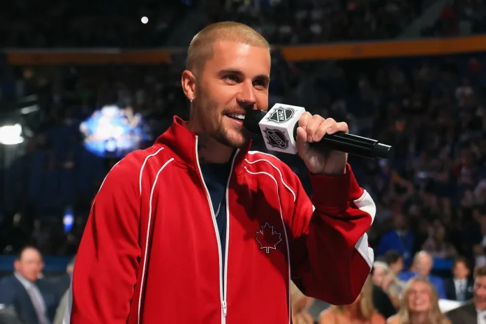 edhe-justin-bieber-i-bashkohet-spektaklit-te-finales